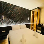 Guest house Blloku 3*