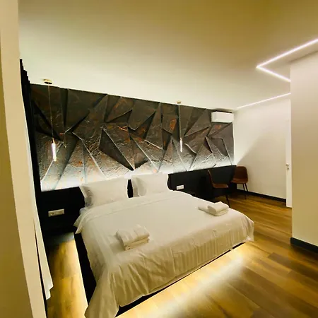 Blloku 3* Tirana